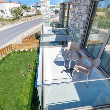 Achatis With Sea View Apartmán